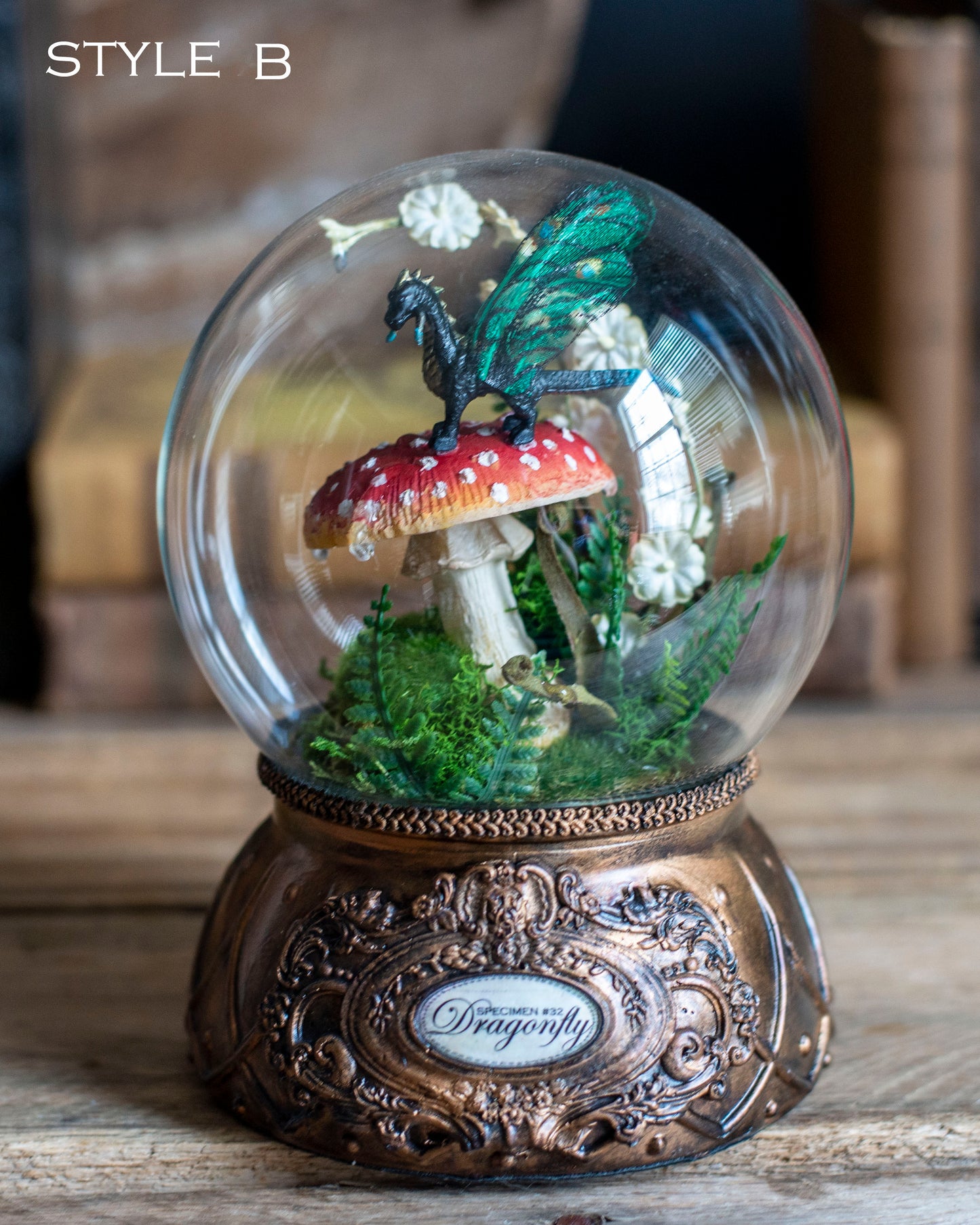 Wonderland Dragonfly Terrarium – Handcrafted Fantasy Decor